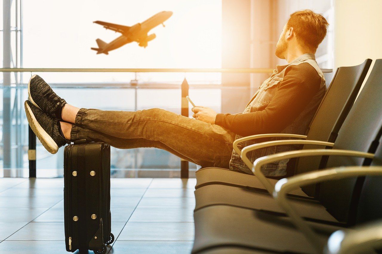 airport 3511342 1280