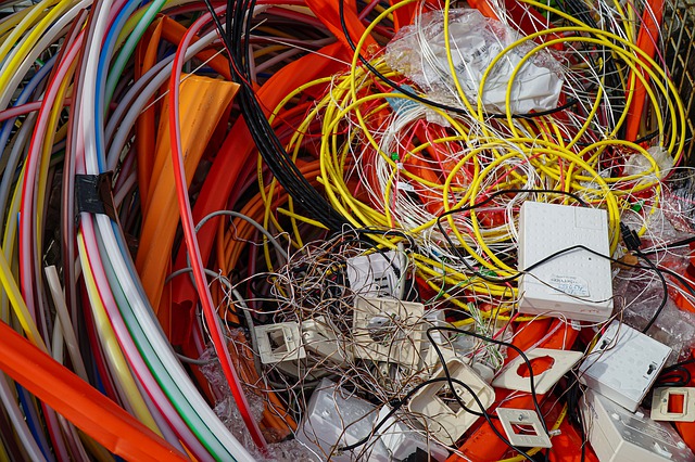 e waste 4461031 640